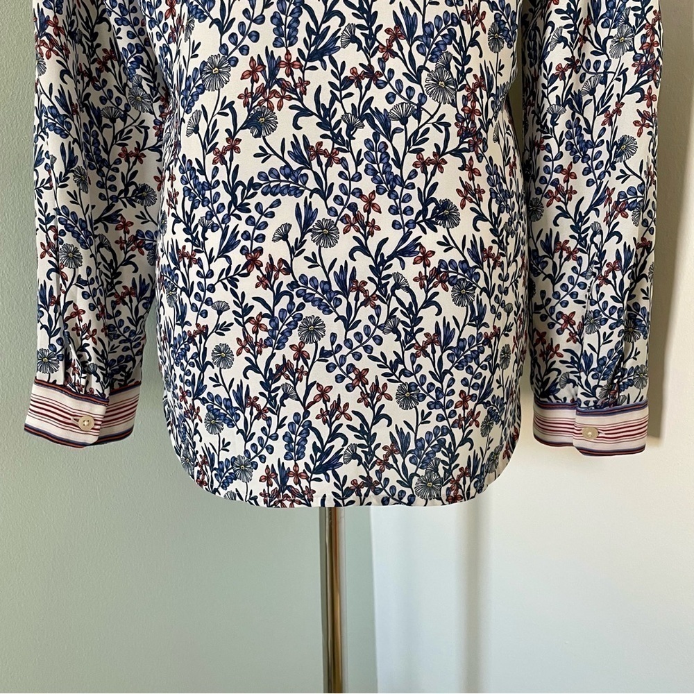 Loft Women’s Floral Button Down Blouse Size S - Picture 10 of 12